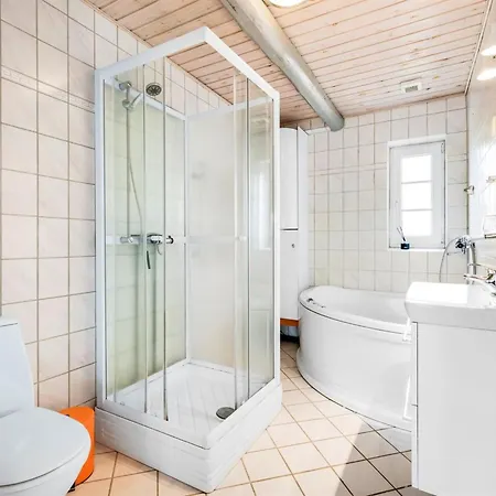 Nafne - 1-2km From The Sea By Interhome 펜션 흐비드 산드