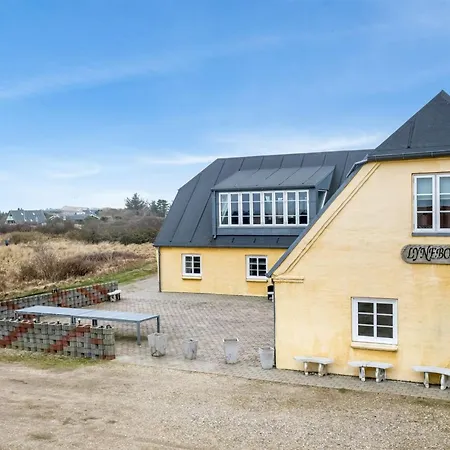 Nafne - 1-2km From The Sea By Interhome *