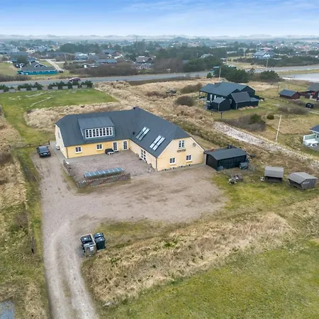 Nafne - 1-2km From The Sea By Interhome 펜션 *