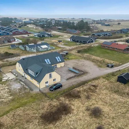 Nafne - 1-2km From The Sea By Interhome 펜션