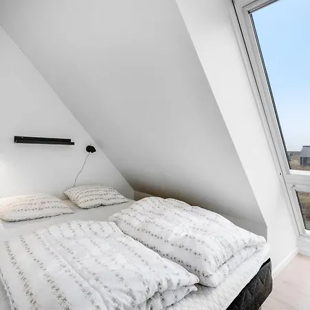 Nafne - 1-2km From The Sea By Interhome