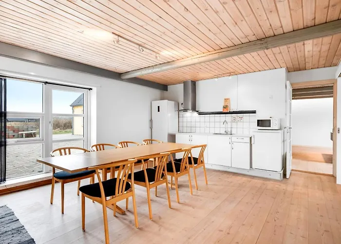 Vakantiehuis Nafne - 1-2km From The Sea By Interhome *